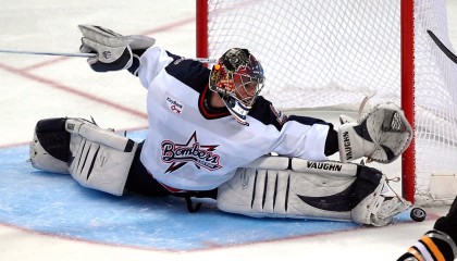 开云体育下载-经典“巅峰对决”：那些永远铭记的史诗之战，巅峰对决的口号